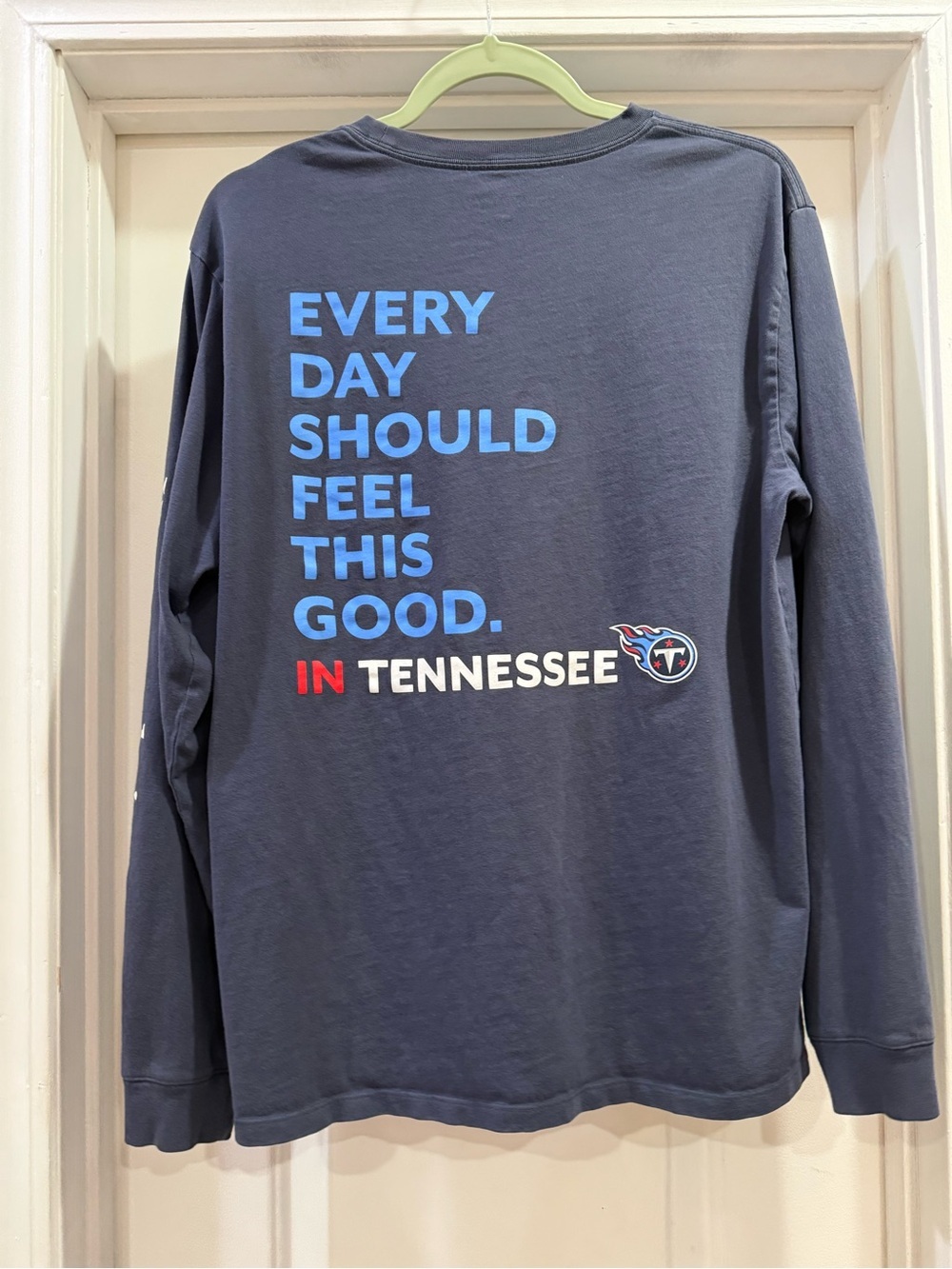 Vineyard Vines Tennessee Titan Logo Navy Long Sleeve T-Shirt Size Medium